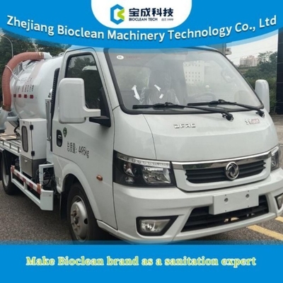 Bon prix 2m3 2000L 4,5 tonnes camion diesel d'aspiration des eaux usées haute performance pour les rues urbaines en ligne