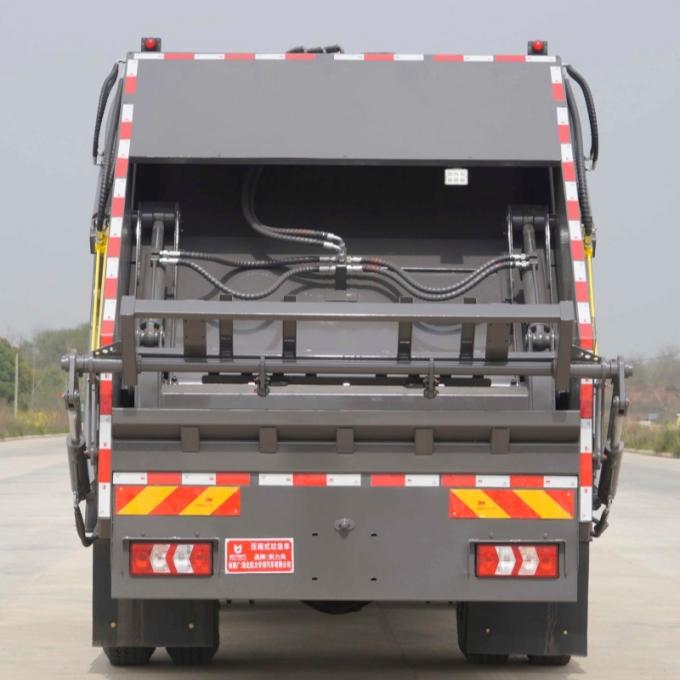 Diesel Operated Garbage Compactor Vehicle 1.8 Ton High Strength ZBJ5181XX